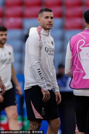 32年等待!大巴黎欧冠决战夜,法国国脚们竟为这队打Call?卡卢卢大胆放话:加时夺冠!