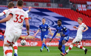 皇家贝蒂斯能否继续保持不败纪录,迎战状态起伏的巴塞罗那?