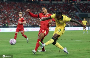 热身赛-维尔茨首发莱奥传射奥卡福尔两球 利物浦2-4米兰