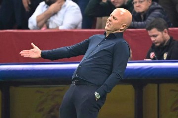 利物浦欧冠0-1客负加拉塔萨雷,斯洛特乱点鸳鸯谱坑惨两将,各项赛事遭遇两连败