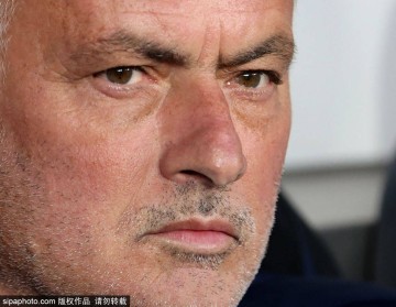 从皇马到费内巴切,穆里尼奥用7次下课赚超1亿解约金,足坛独一份