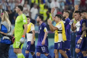 0-2!西甲中资队玩脱了:惨吞4连败濒临降级区,周末生死战