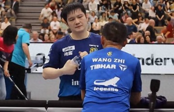 一单丢两分！有谁注意到小胖输球后队友的表情？德甲联赛真来对了