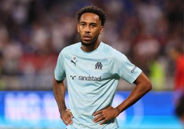 1-0,87分钟绝杀,乌龙球制胜,里昂掀翻法甲10冠王,3连胜排第2