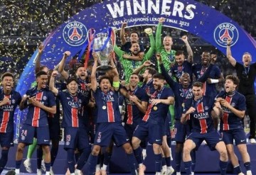 留洋还是留中超?王钰栋陷两难,范志毅:法甲比海参队强百倍